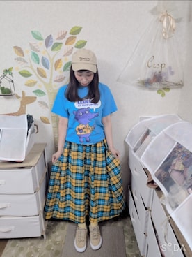 「古着のアイテム（Tシャツ/カットソー、ブルー系）」を使った、ユーリさん（レディース・152cm）の夏コーディネート