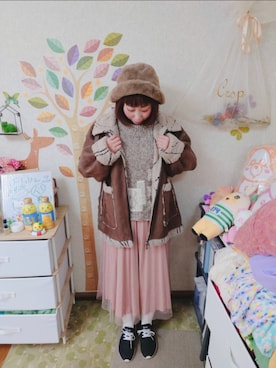 「アイテム（ハット、ブラウン系）」を使った、ユーリさん（レディース・152cm）の冬コーディネート
