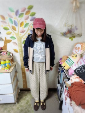 「アイテム（ジャージ）」を使った、ユーリさん（レディース・152cm）の秋コーディネート