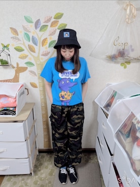 「古着のアイテム（Tシャツ/カットソー、ブルー系）」を使った、ユーリさん（レディース・152cm）の夏コーディネート
