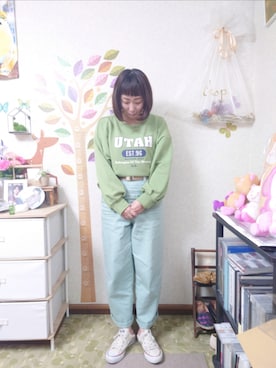 「RETRO GIRL（レトロガール）のアイテム（スウェット）」を使った、ユーリさん（レディース・152cm）の春コーディネート