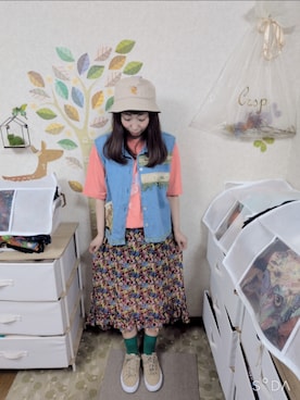 「アイテム（Tシャツ/カットソー、ピンク系）」を使った、ユーリさん（レディース・152cm）の秋コーディネート