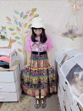 「古着のアイテム（Tシャツ/カットソー、ピンク系）」を使った、ユーリさん（レディース・152cm）の夏コーディネート