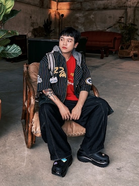 「crocs（クロックス）のアイテム」を使った、Dylanさん（メンズ・160cm）の秋コーディネート
