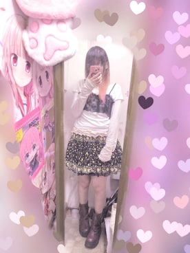 「メルカリのアイテム（Tシャツ/カットソー、ホワイト系）」を使った、りりり0625さん（レディース・163cm）の春コーディネート
