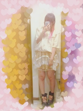 「メルカリのアイテム（シャツ/ブラウス、ホワイト系）」を使った、りりり0625さん（レディース・163cm）の春コーディネート