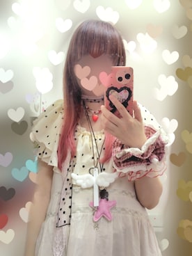 「アイテム（アクセサリー、ピンク系）」を使った、りりり0625さん（レディース・163cm）の秋コーディネート