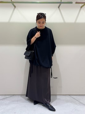 「THE TOKYO（ザトウキョウ）の【THE TOKYO/ザトウキョウ】Satin Tight Skirt/トリアセテートダブルサテンスカート（スカート、ブラウン系）」を使った、THE TOKYO WOMENSさん（レディース・156cm）の夏コーディネート