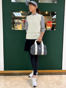「アイテム（サンバイザー）」を使った、sioさん（レディース・165cm）の秋コーディネート