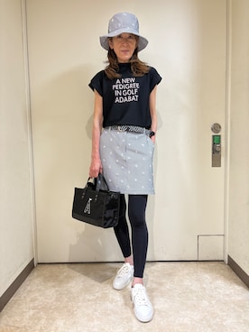 「adabat（アダバット）の【吸水速乾】UVメッセージロゴモックT（Tシャツ/カットソー、ブルー系）」を使った、sioさん（レディース・165cm）の春コーディネート