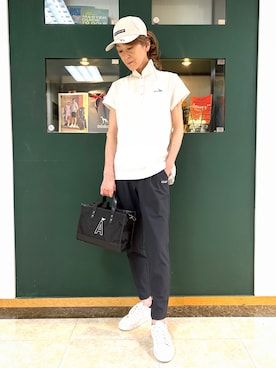 「adabat（アダバット）の【UVケア】バックシアー半袖ポロシャツ（ポロシャツ、ホワイト系）」を使った、sioさん（レディース・165cm）の夏コーディネート