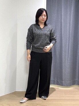 「GALLEST（ギャレスト）の【再入荷】レイヤーネックメランジラメニット（ニット/セーター、ブラック系）」を使った、Akiさん（レディース・153cm）の秋コーディネート