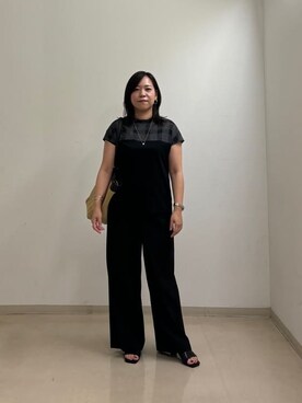 「INDIVI（インディヴィ）の【褒められパンツ／洗える】ウエストゴムワイドタックパンツ（その他パンツ、ブラック系）」を使った、Akiさん（レディース・153cm）の夏コーディネート