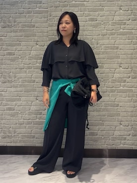 「INDIVI（インディヴィ）の【羽織りとしても活躍！】ケープカラーブラウス（シャツ/ブラウス、グレー系）」を使った、Akiさん（レディース・153cm）の夏コーディネート