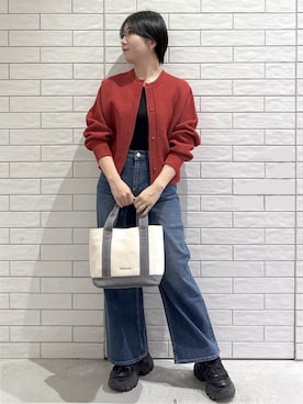 「アイテム（カーディガン/ボレロ、レッド系）」を使った、ayumiさん（レディース・159cm）の春コーディネート