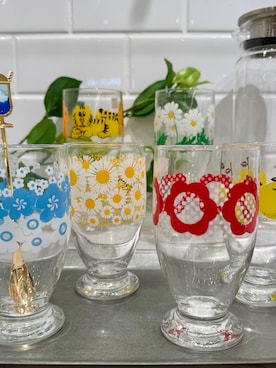 「212 KITCHEN STORE（トゥワントゥキッチンストア）の台付きグラス320 梨（グラス/マグカップ/タンブラー、その他）」を使った、きのこさん（レディース・160cm）の夏コーディネート