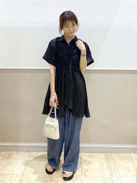 「LEPSIM（レプシィム）のスースーデニムストレートパンツ　637621（デニムパンツ、ブルー系）」を使った、Shiraさん（レディース・166cm）の夏コーディネート