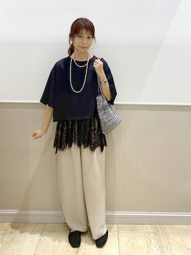 「LEPSIM（レプシィム）の《リネンライクドライシリーズ》ギャザーワイドパンツ　638911（その他パンツ、ベージュ系）」を使った、Shiraさん（レディース・166cm）の春コーディネート