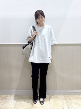 「LEPSIM（レプシィム）のバックボタンミニ裏毛6分袖チュニック　1054144（Tシャツ/カットソー、グレー系）」を使った、Shiraさん（レディース・166cm）の夏コーディネート