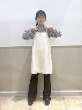 「LEPSIM（レプシィム）のフロントシャーリング長袖シャツ　1023550（シャツ/ブラウス、ブラウン系）」を使った、Shiraさん（レディース・166cm）の秋コーディネート