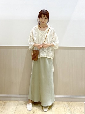 「LEPSIM（レプシィム）のビーズミニショルダー　646448（ショルダーバッグ、ブラウン系）」を使った、Shiraさん（レディース・166cm）の春コーディネート