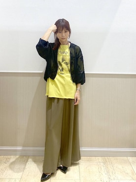 「LEPSIM（レプシィム）のストラップミュールパンプス　647404（パンプス、ブラック系）」を使った、Shiraさん（レディース・166cm）の春コーディネート