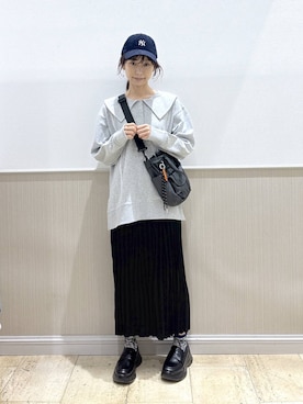 「LEPSIM（レプシィム）の【NEW ERA】コーデュロイCAP　1023762（キャップ、ブルー系）」を使った、Shiraさん（レディース・166cm）の秋コーディネート