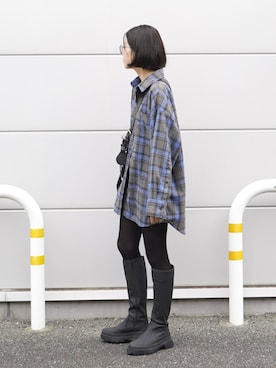 「アイテム（財布/小物）」を使った、OKIRIさん（レディース・161cm）の秋コーディネート