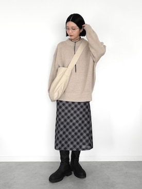 「アイテム（チョーカー）」を使った、OKIRIさん（レディース・161cm）の春コーディネート