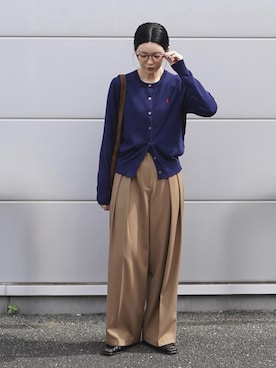 「アイテム（カーディガン/ボレロ、ブルー系）」を使った、OKIRIさん（レディース・161cm）の秋コーディネート