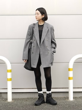 「アイテム（キーホルダー）」を使った、OKIRIさん（レディース・161cm）の秋コーディネート