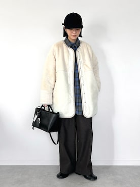 「アイテム（スリッポン）」を使った、OKIRIさん（レディース・161cm）の冬コーディネート