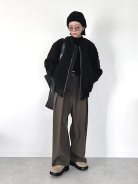 「アイテム（ブローチ/コサージュ）」を使った、OKIRIさん（レディース・161cm）の冬コーディネート