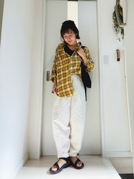 「アイテム（サンダル）」を使った、mavaさん（レディース・155cm・40代）の秋コーディネート