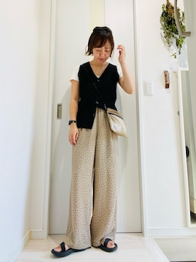 「アイテム（ベスト）」を使った、mavaさん（レディース・155cm・40代）の夏コーディネート