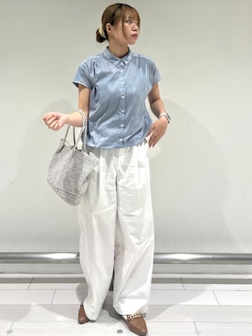 「UNTITLED（アンタイトル）の【セットアップ可/軽量/清涼感】ローンギャザーブラウス（シャツ/ブラウス、ブルー系）」を使った、marinaさん（レディース）の春コーディネート