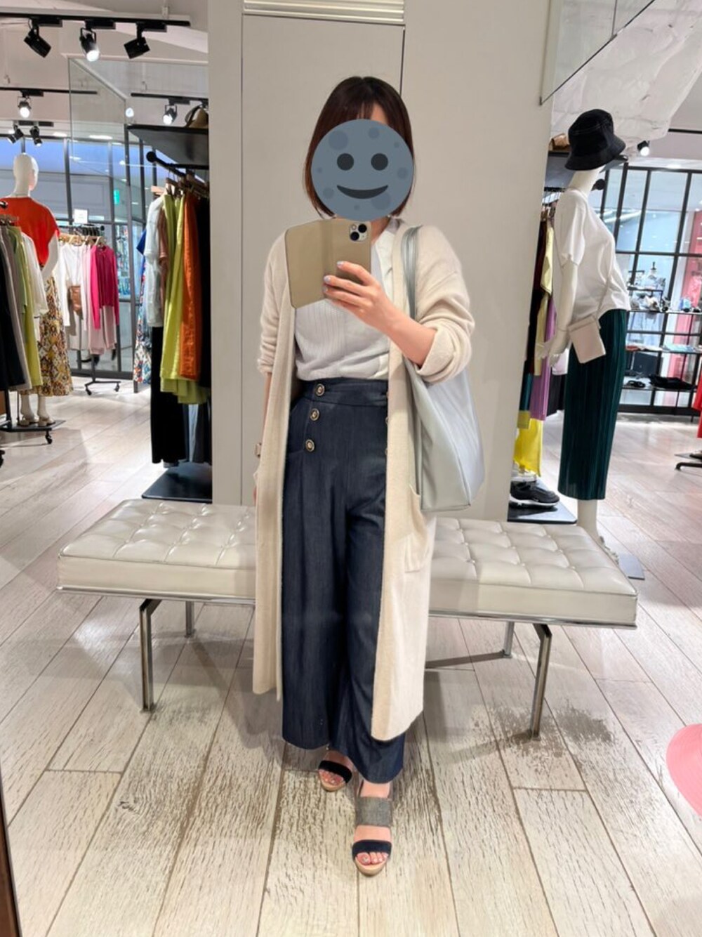 「COLLAGE GALLARDAGALANTEの【異なる素材が作り出す美】2WAYパッチワークプルオーバー3（Tシャツ/カットソー、グレー系）」を使った、gonge_of_krgmさん（レディース・153cm）の春コーディネートの1枚目の写真