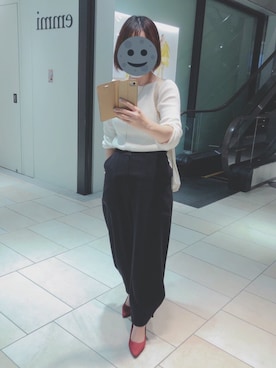「FEMMENT（ファモン）のアイテム（スラックス）」を使った、gonge_of_krgmさん（レディース・153cm）の秋コーディネート