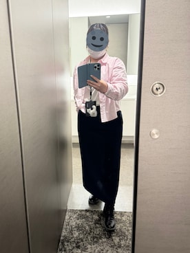 「UNIQLO（ユニクロ）のアイテム（スカート、ブラック系）」を使った、gonge_of_krgmさん（レディース・153cm）の春コーディネート