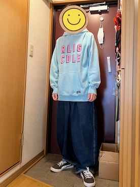 「ROLLING CRADLE（ローリングクレイドル）のアイテム（パーカー）」を使った、どるちさん（メンズ・171cm）の冬コーディネート