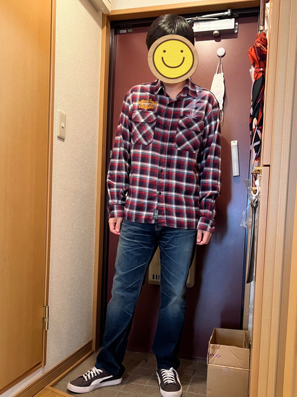 「ROLLING CRADLE、チェックシャツ、デニム」｜「ROLLING CRADLEのアイテム（デニムパンツ、ブルー系）」を使った、どるちさん（メンズ・171cm）の冬コーディネートの1枚目の写真
