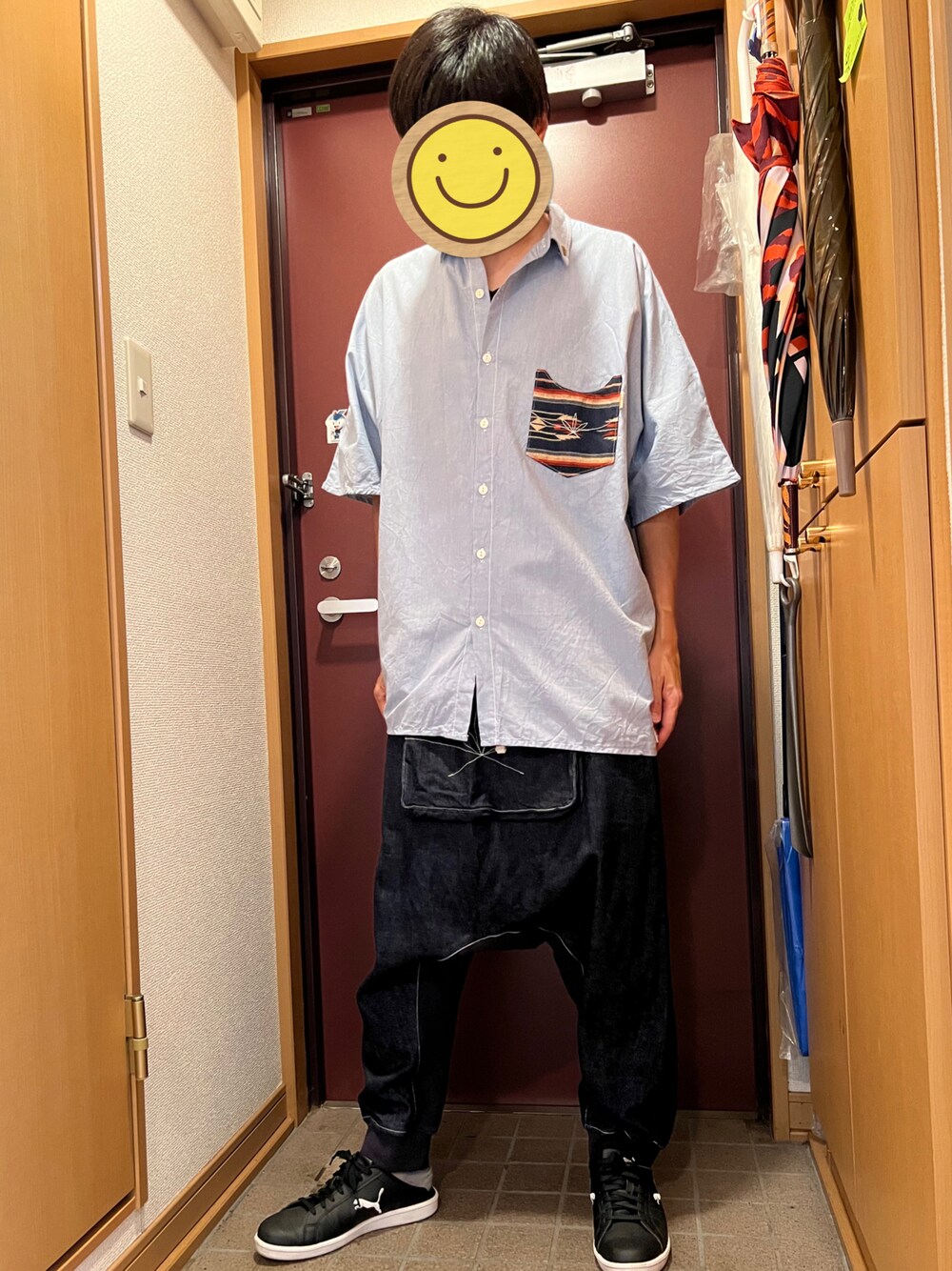 「シャツ、ジョガーパンツ、サルエルパンツ、サルエルデニム、ANIMALIA、アニマリア」｜「ANIMALIAのアイテム（その他パンツ、ブラック系）」を使った、どるちさん（メンズ・171cm）の夏コーディネートの1枚目の写真