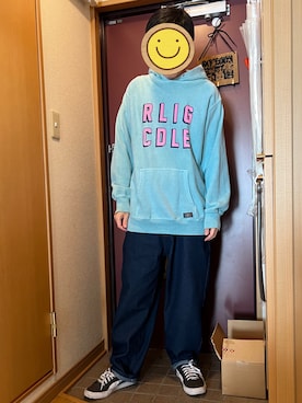 「ROLLING CRADLE（ローリングクレイドル）のアイテム（パーカー）」を使った、どるちさん（メンズ・171cm）の冬コーディネート
