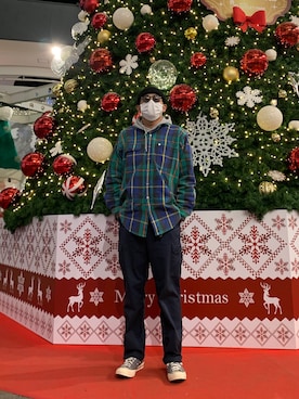 「アイテム（デニムジャケット、グリーン系）」を使った、CAMELさん（メンズ・172cm）の冬コーディネート