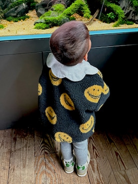 「アイテム（スニーカー）」を使った、souさん（キッズ・80cm）の冬コーディネート