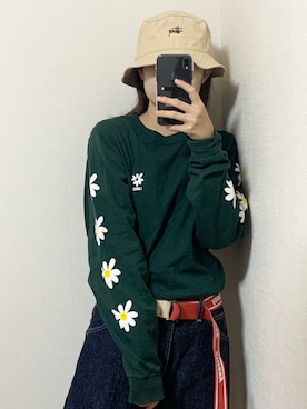 「袖プリント」｜「アイテム（帽子）」を使った、  ｃｏｃｏさん（レディース・159cm）の秋コーディネート