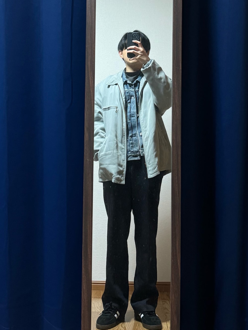 「ヴィンテージ、50's、レーヨンギャバジン、40’s、506xx、デニムジャケット、Jordan Rakei、R&B/Soul、Neo-Soul」｜「VINTAGEの50s Rayon Gabardine Jacket [GRIPPER ZIPPER]（ブルゾン、グレー系）」を使った、Rさん（メンズ・31cm）の冬コーディネートの1枚目の写真