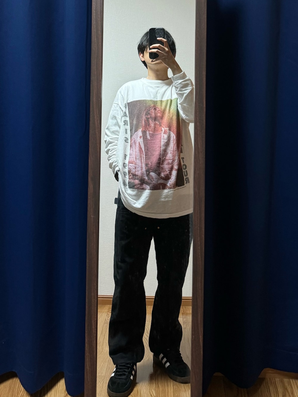 「ヴィンテージ、バンドT、NIRVANA、90’s、ダブルニー、Kendrick Lamar、hip-hop」｜「VINTAGEのNIRVANA THE FINAL TOUR PARIS 1994 (SIERRA STANDARD tag | ©︎LEVELCOURT LTD)（Tシャツ/カットソー、ホワイト系）」を使った、Rさん（メンズ・31cm）の夏コーディネートの1枚目の写真