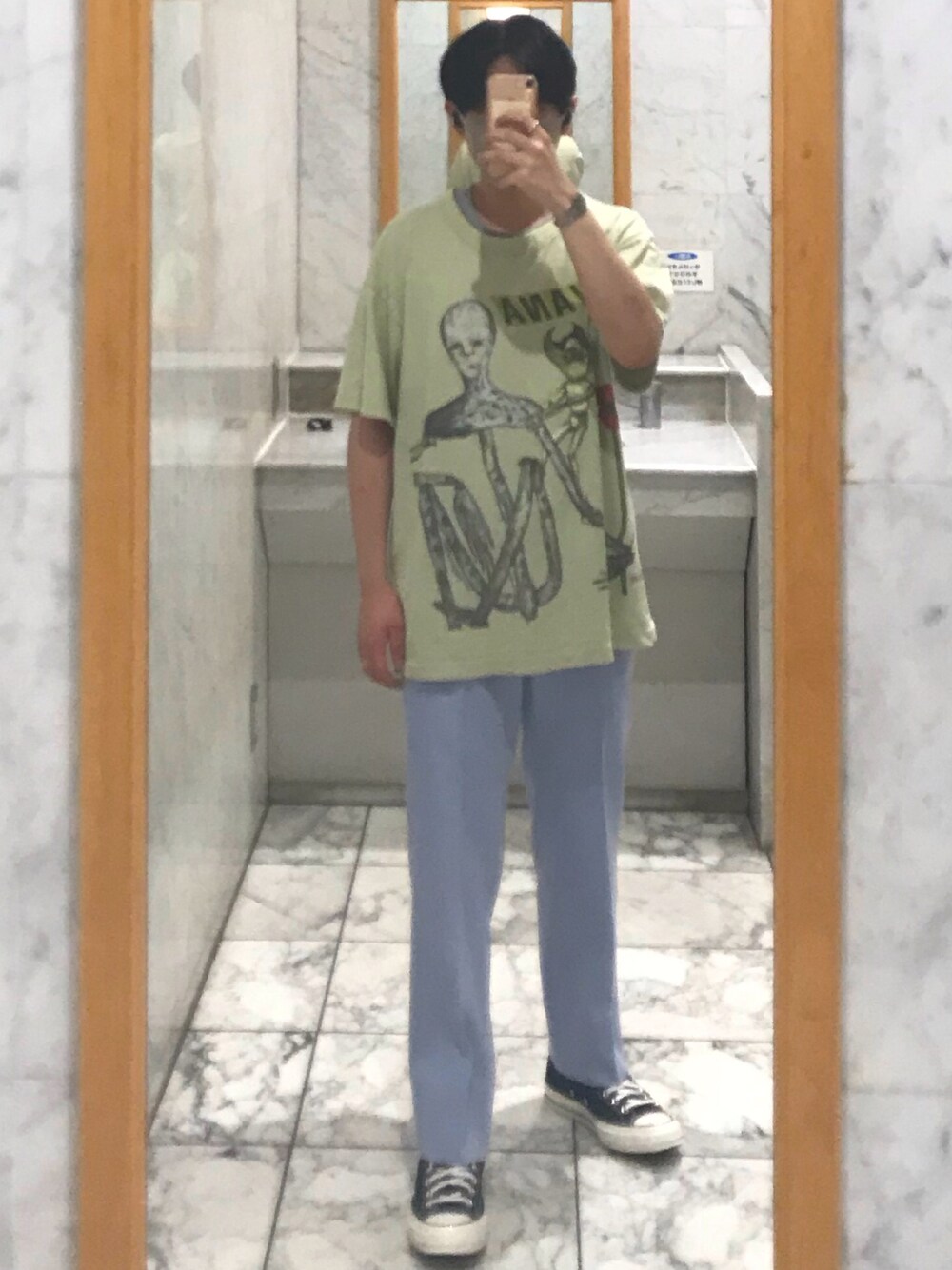 「バンドT、ヴィンテージ、古着、カラーパンツ、NIRVANA、grunge、Devo」｜「VINTAGEの90s NIRVANA Incesticide Tee (giant by anvil | USA製 | ©︎1994)（Tシャツ/カットソー、グリーン系）」を使った、Rさん（メンズ・244cm）の夏コーディネートの1枚目の写真