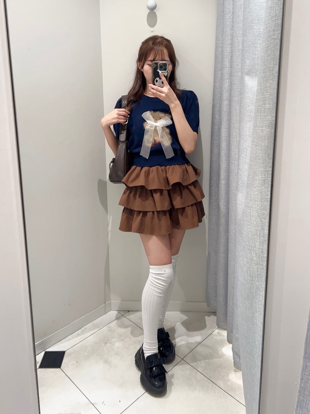 「スポーツミックス、春コーデ、春めき満開コーデ、休日スタイル、お出かけコーデ、ラフコーデ、ブルー、ティアードスカート、ニット、韓国ファッション、ネイビー、ブラウン、オリーブ デ オリーブ(OLIVE des OLIVE)、骨格ストレート、プチプラ」｜「OLIVE des OLIVEのアニマルジャガードニット（ニット/セーター、ブルー系）」を使った、Mitsukiさん（骨格ストレート・レディース・153cm）の春コーディネートの1枚目の写真